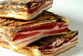 Pancetta affumicata tesa